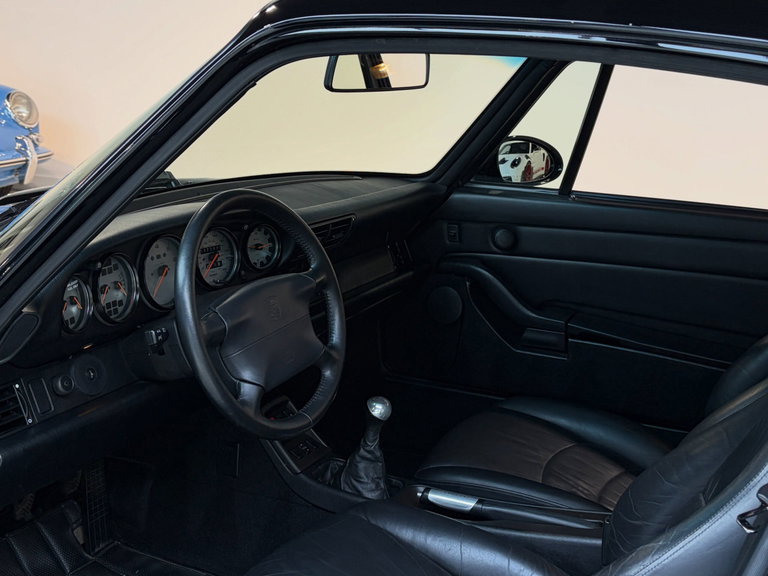Porsche 993 Carrera 4S