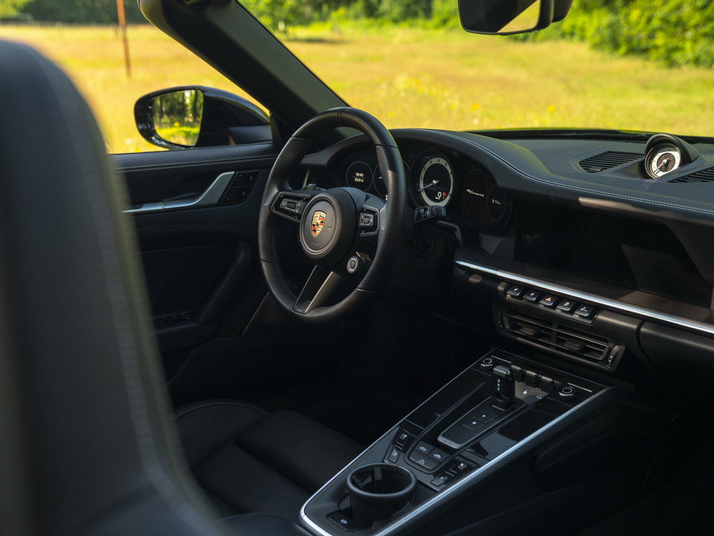 Porsche 992 Carrera 4S