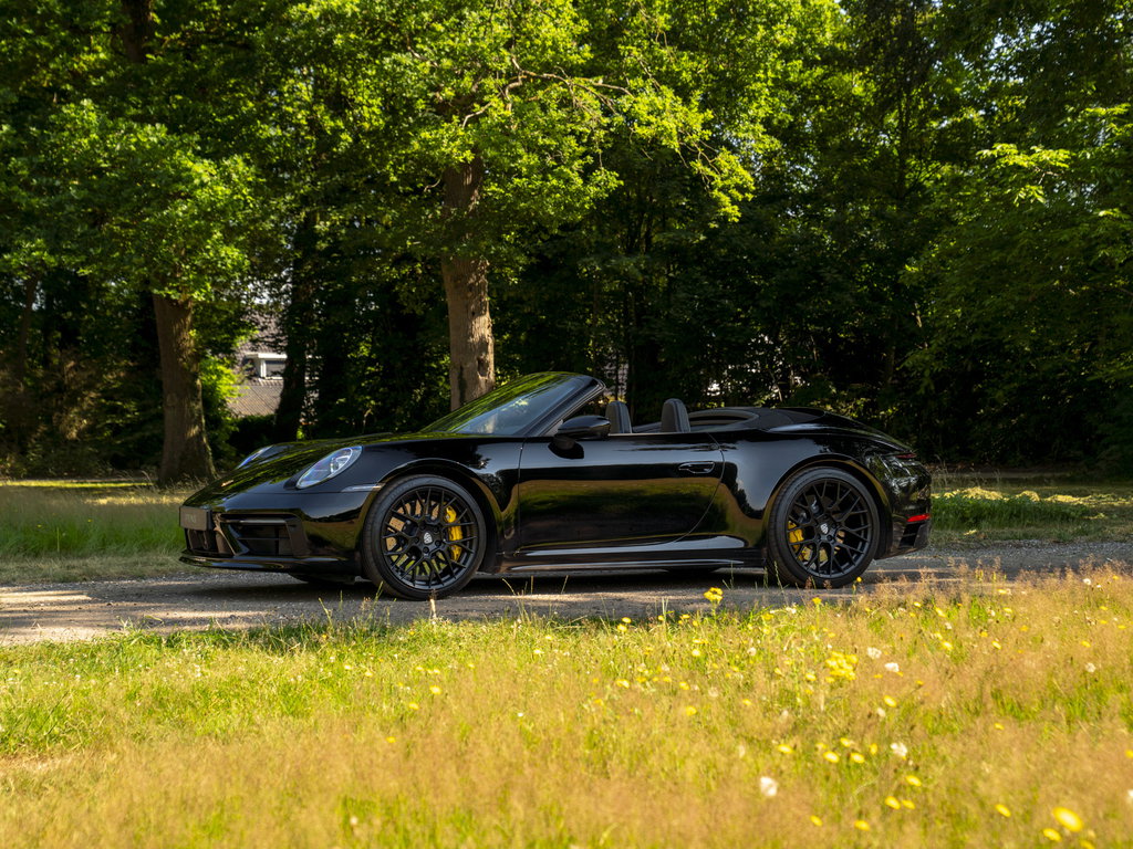 Porsche 992 Carrera 4S