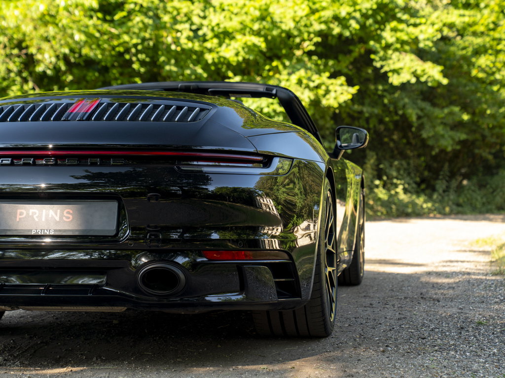 Porsche 992 Carrera 4S