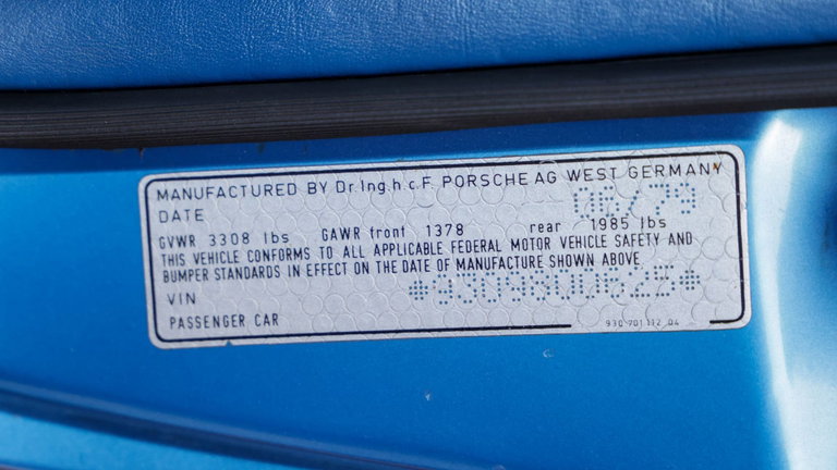 Porsche 911 Turbo 3.3 (US)