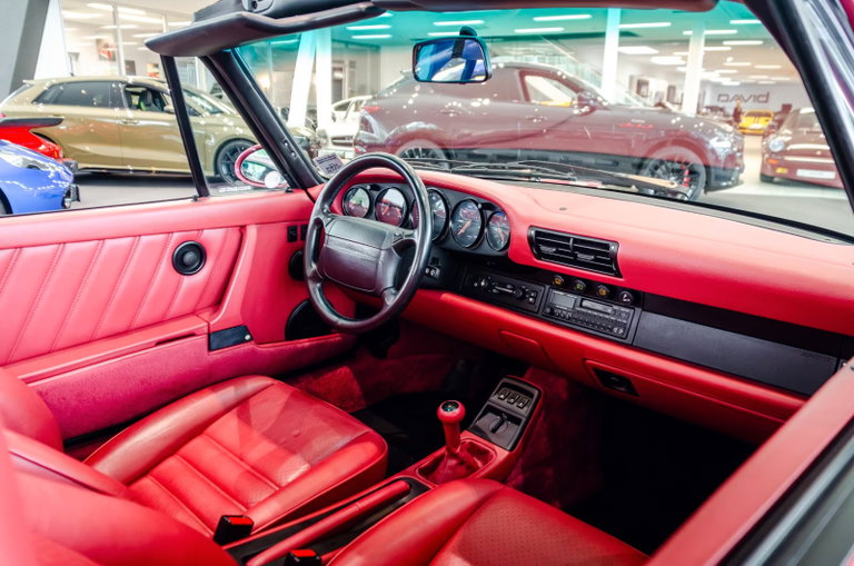 Porsche 964 Carrera 2 Cabrio WTL