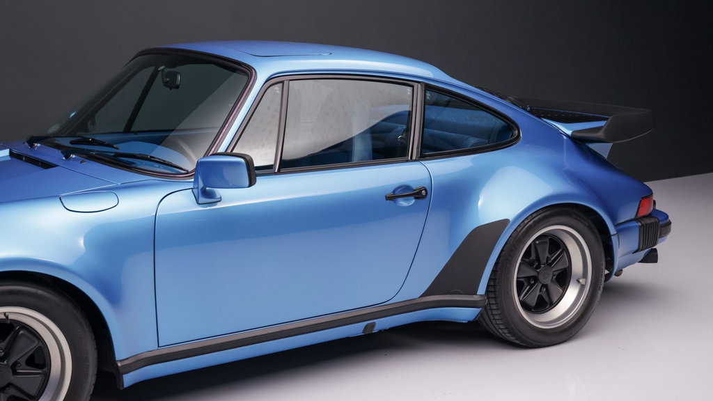 Porsche 911 Turbo 3.3 (US)