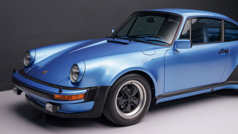 Porsche 911 Turbo 3.3 (US)