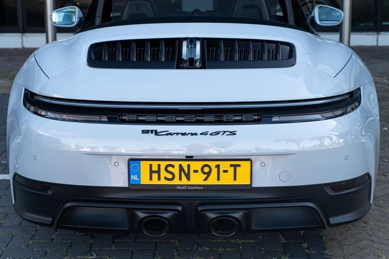 Porsche 992.2 Carrera 4 GTS