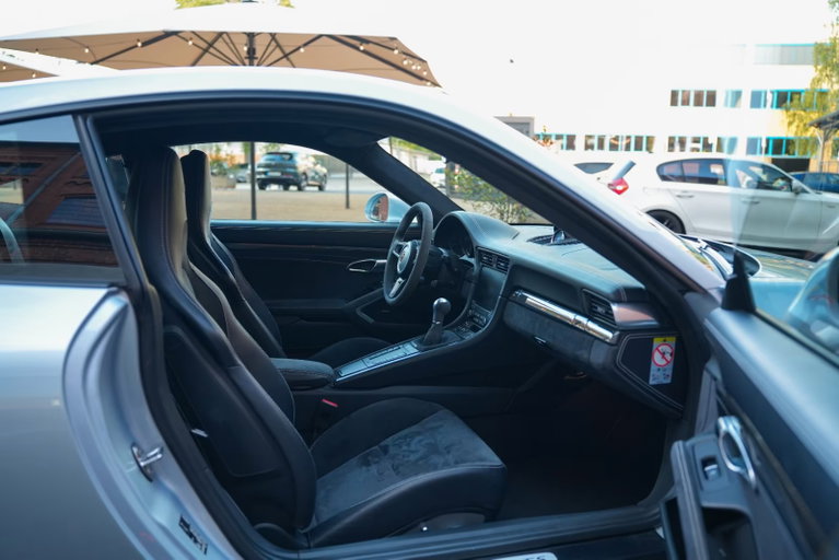Porsche 991.2 Carrera GTS