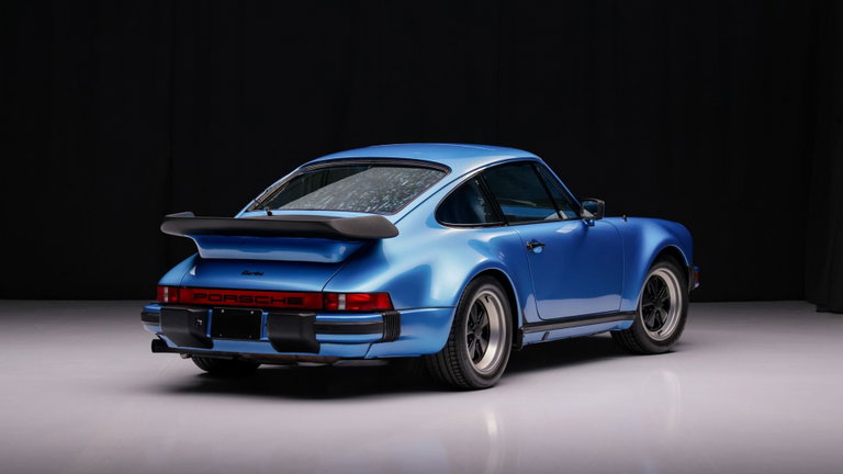 Porsche 911 Turbo 3.3 (US)