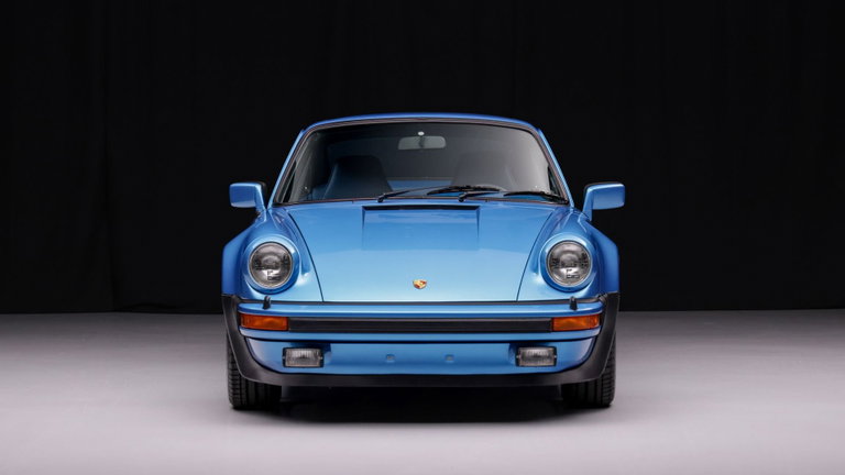 Porsche 911 Turbo 3.3 (US)