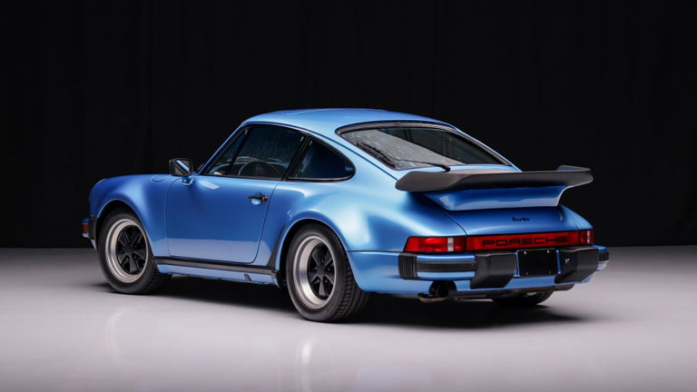 Porsche 911 Turbo 3.3 (US)