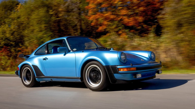 Porsche 911 Turbo 3.3 (US)