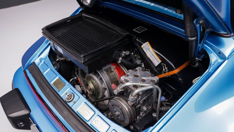 Porsche 911 Turbo 3.3 (US)