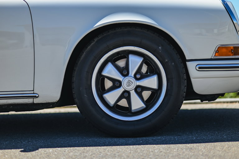 Porsche 911 T