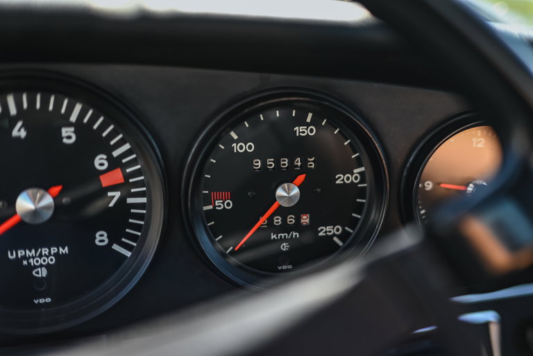 Porsche 911 T