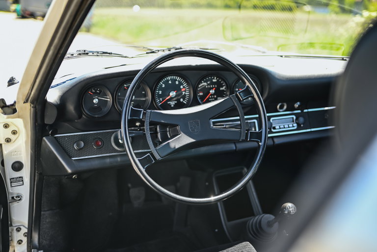 Porsche 911 T
