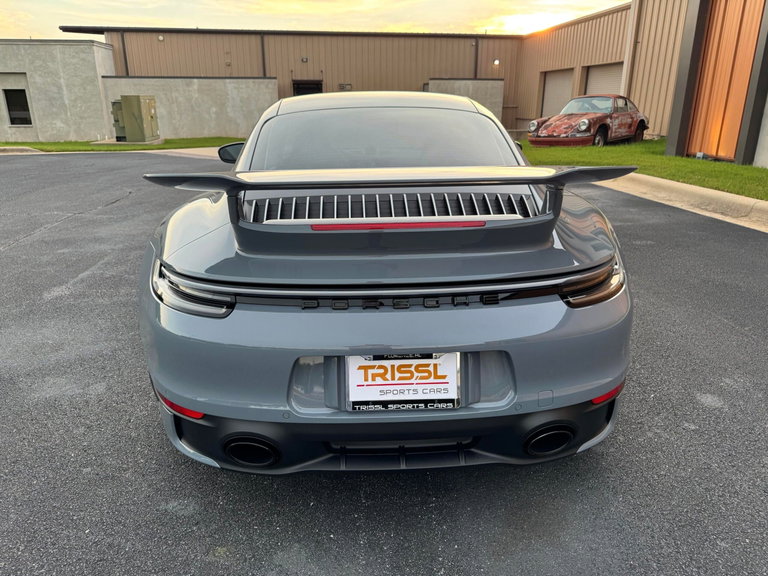 Porsche 992 Carrera 4S