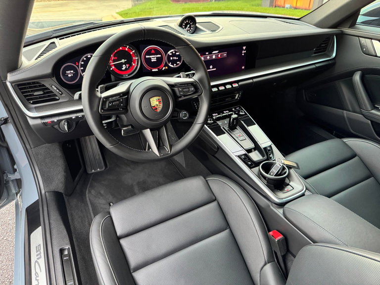 Porsche 992 Carrera 4S