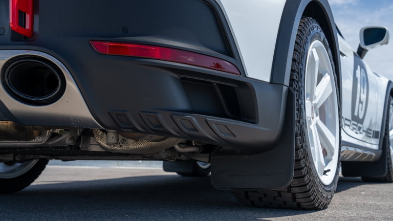 Porsche 911 Dakar