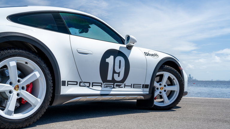 Porsche 911 Dakar