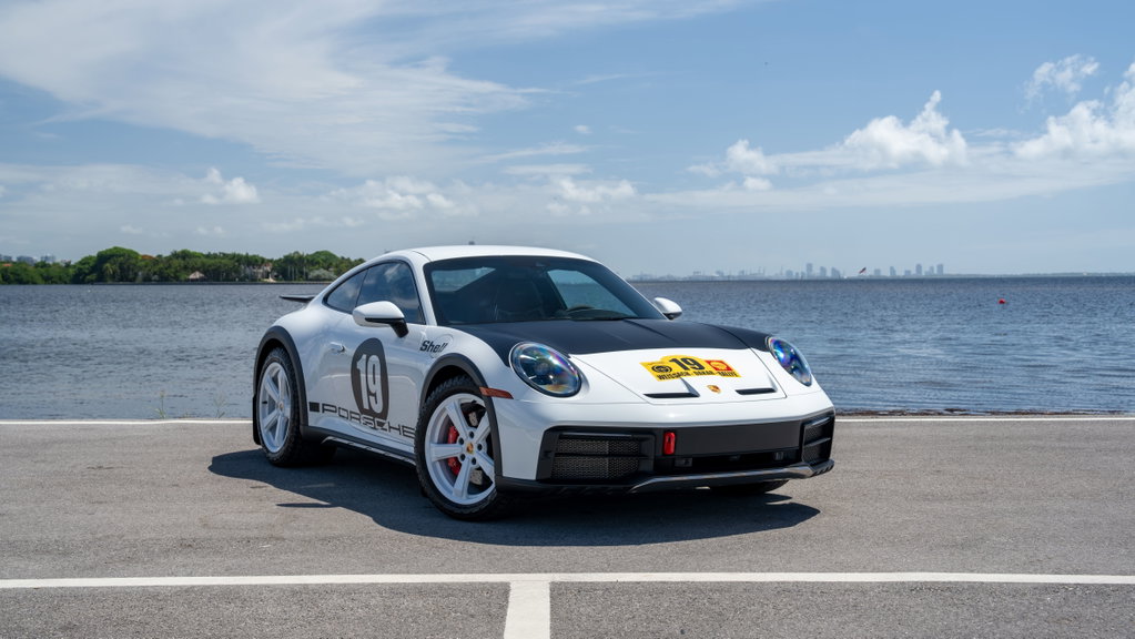 Porsche 911 Dakar