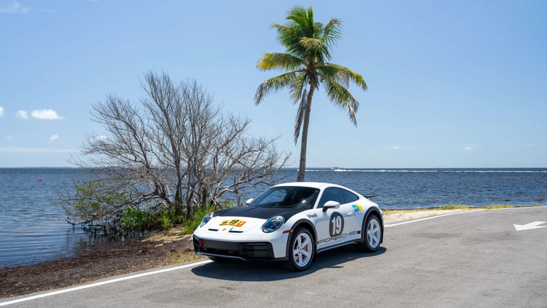 Porsche 911 Dakar