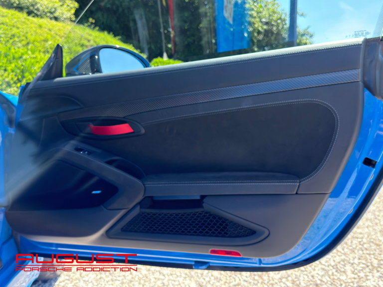 Porsche 718 Cayman GT4 RS