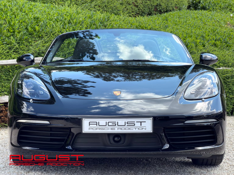 Porsche 718 Boxster