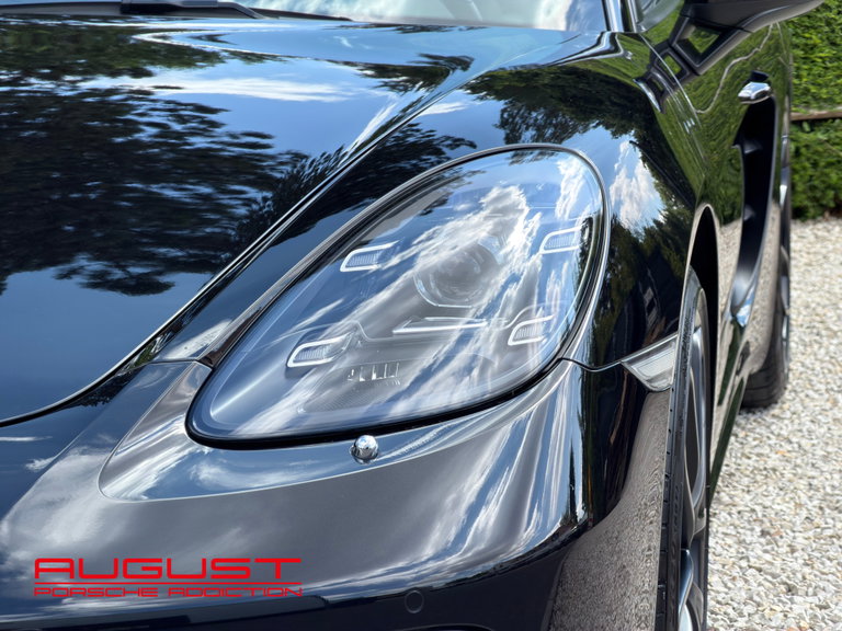 Porsche 718 Boxster