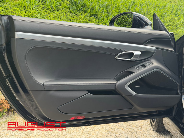 Porsche 718 Boxster