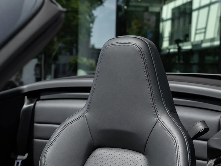 Porsche 992.2 Carrera