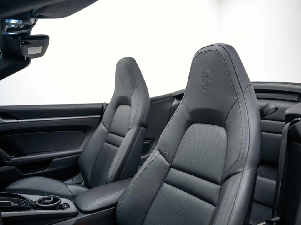 Porsche 992 Carrera