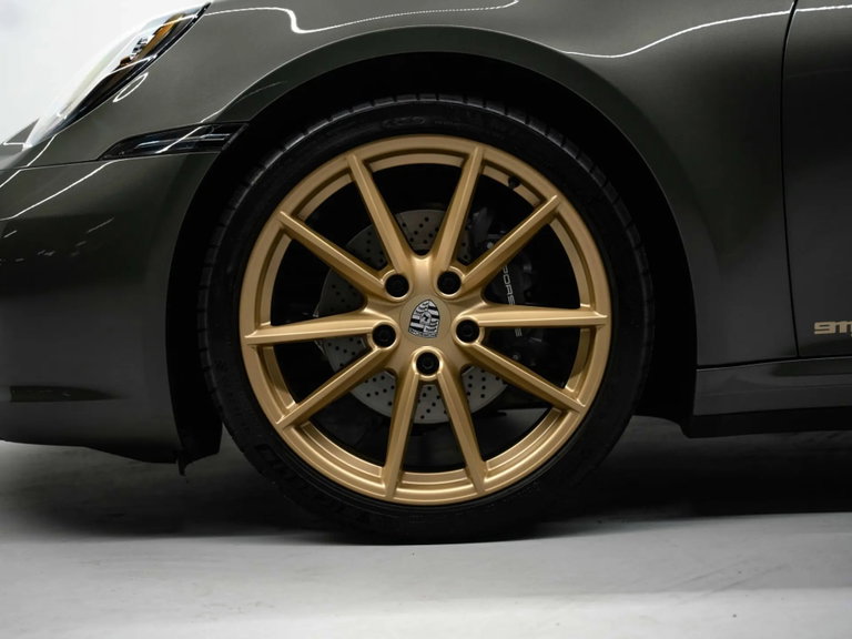 Porsche 992 Carrera