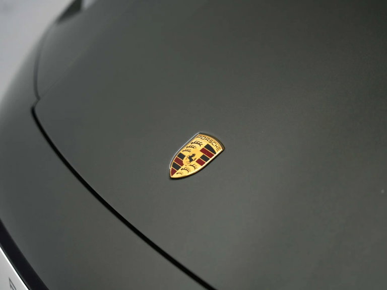 Porsche 992 Carrera