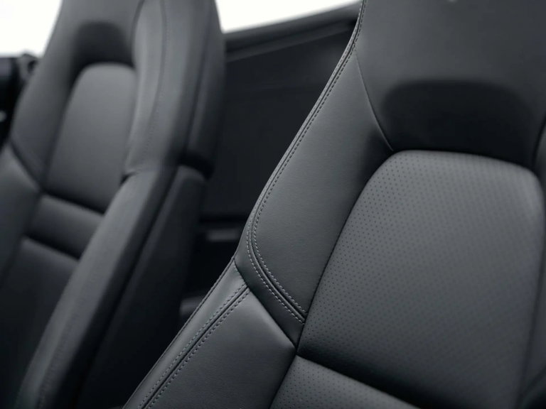 Porsche 992 Carrera