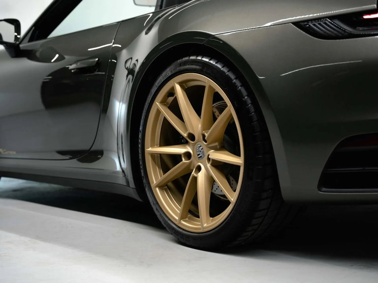 Porsche 992 Carrera