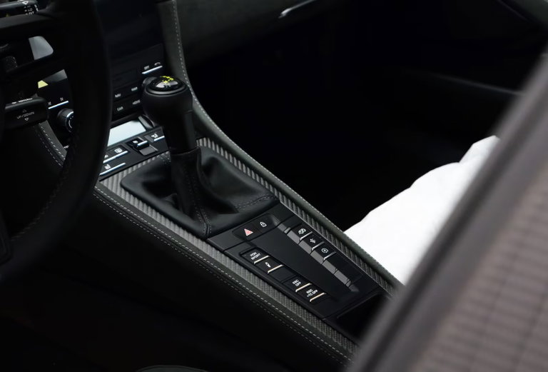 Porsche 718 Cayman GT4 RS