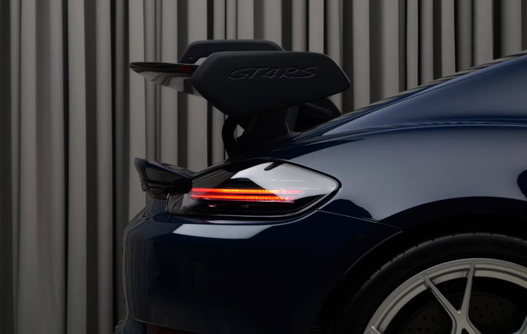 Porsche 718 Cayman GT4 RS