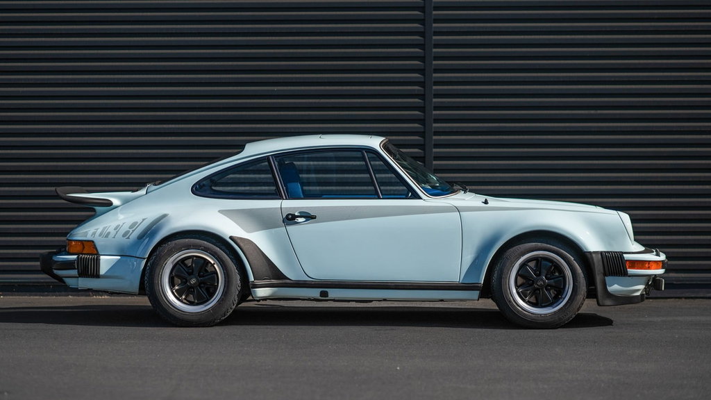 Porsche 911 Turbo 3.0 (US)