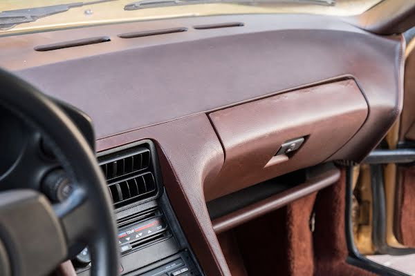 Porsche 928
