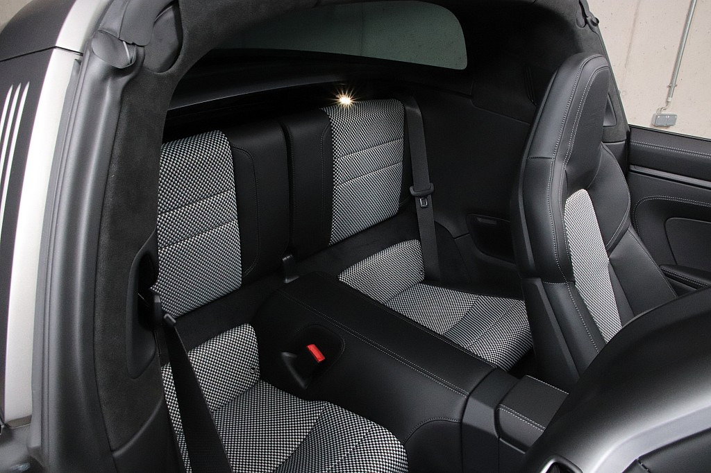 Porsche 992 Edition 50 Jahre Porsche Design