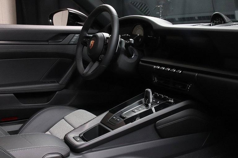 Porsche 992 Edition 50 Jahre Porsche Design