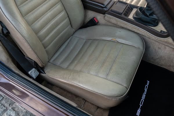 Porsche 944 Coupé