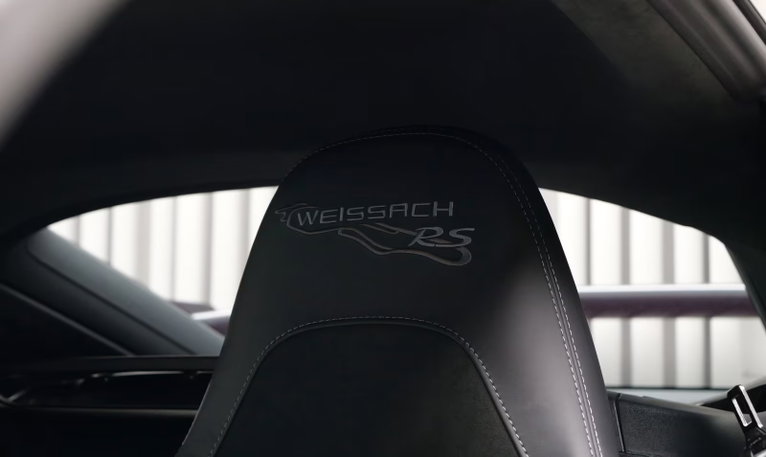 Porsche 718 Cayman GT4 RS