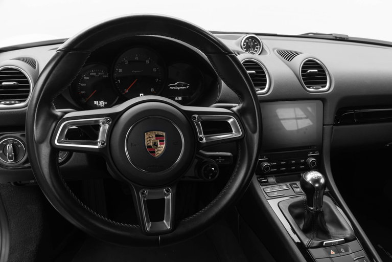 Porsche 718 Cayman T