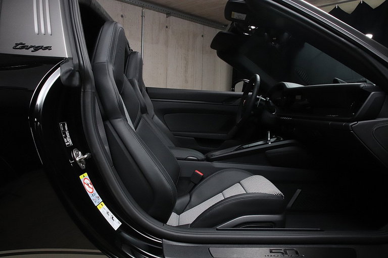 Porsche 992 Edition 50 Jahre Porsche Design