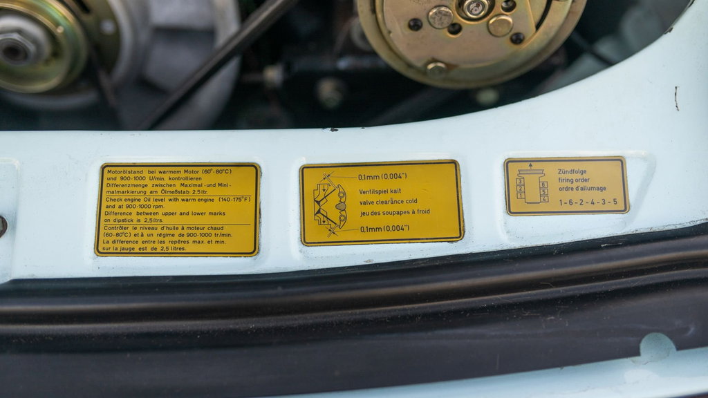 Porsche 911 Turbo 3.0 (US)