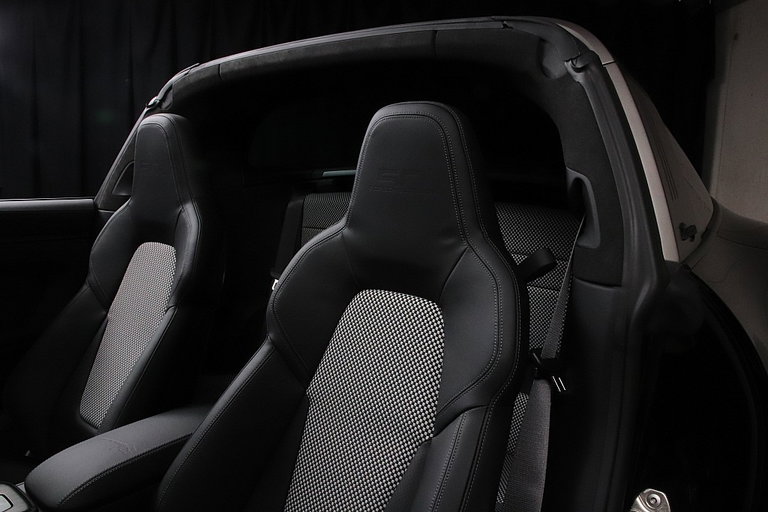 Porsche 992 Edition 50 Jahre Porsche Design