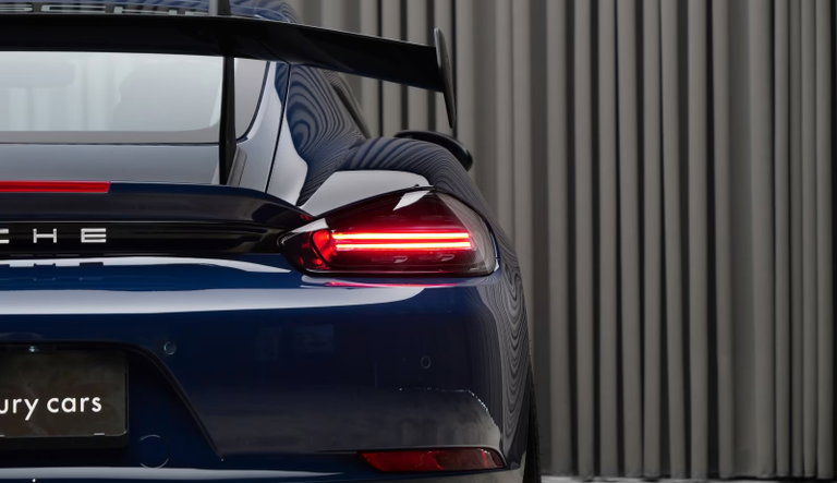 Porsche 718 Cayman GT4 RS