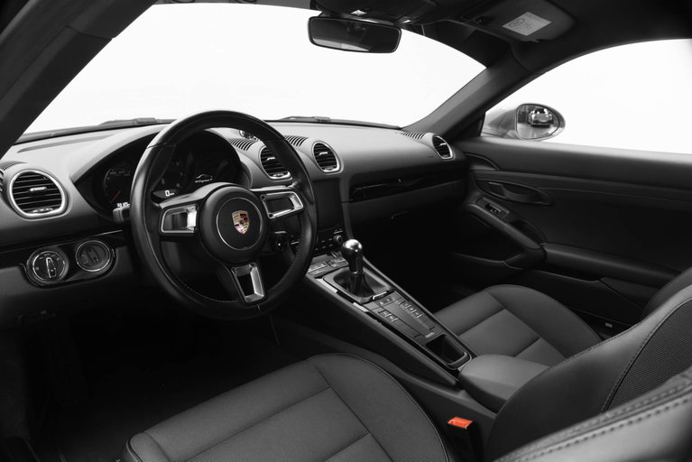 Porsche 718 Cayman T