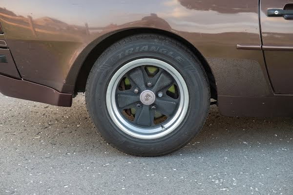 Porsche 944 Coupé