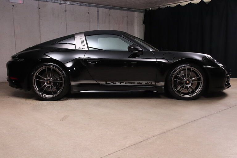Porsche 992 Edition 50 Jahre Porsche Design